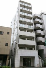 鉄筋コンクリート造のがっちりとした建物。