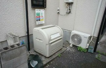 物件内観写真13　(敷地内ゴミ置き場完備！)