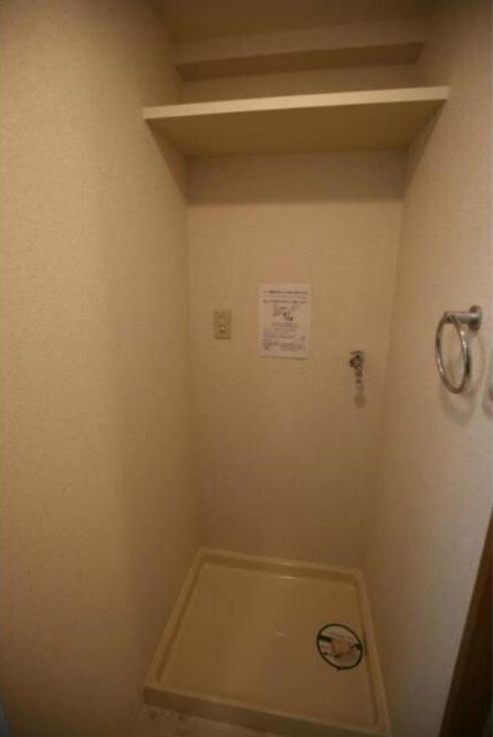 建物設備(室内洗濯機置き場。)