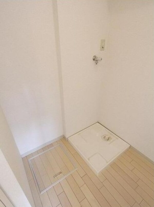 建物設備(室内洗濯機置き場。)