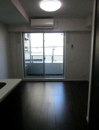 物件内観写真7　(7帖の洋室。)