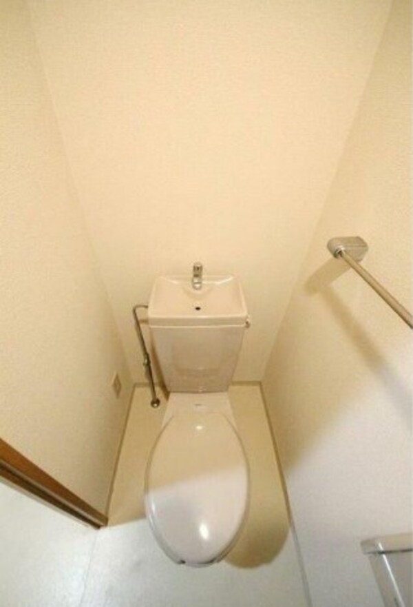 トイレ(バストイレ別！)