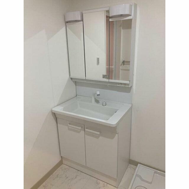 物件内観写真7　(嬉しい独立洗面台付き。)