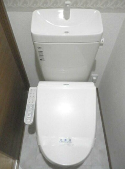 物件内観写真6　(温水洗浄便座。)