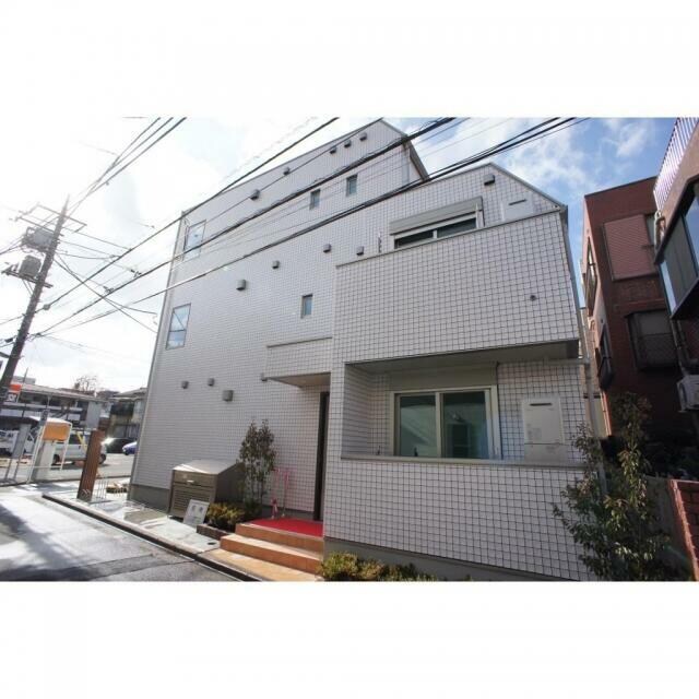 物件外観写真1　(綺麗な外観。)