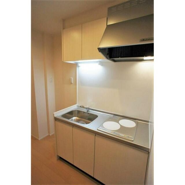 物件内観写真3　(IHクッキングヒーター。)