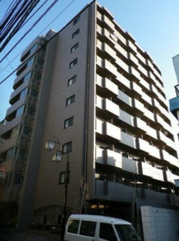 外観(鉄筋コンクリート造のがっちりとした建物。)