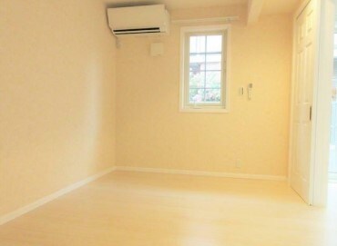 物件内観写真8　(きれいなフローリング。)