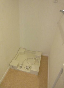 物件内観写真10　(室内洗濯機置き場。)