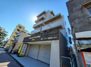 物件外観写真1　(落ち着いた雰囲気。)