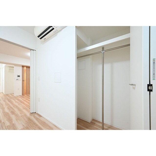 物件内観写真8　(クローゼット完備。)