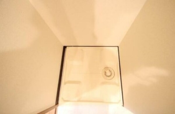 建物設備(室内洗濯機置き場。)