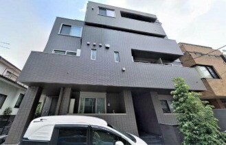 物件外観写真1　(落ち着いた雰囲気。)