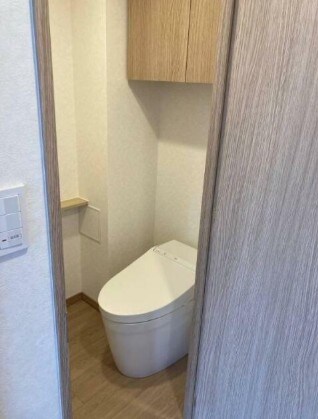 物件内観写真6　(タンクレストイレ！)