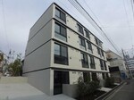 鉄筋コンクリート造のがっちりとした建物。