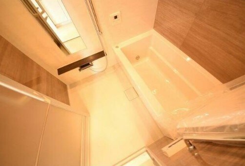 物件内観写真6　(追い焚き機能、浴室乾燥機付きバス。)