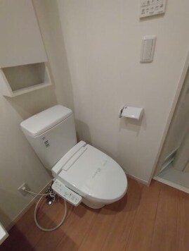 物件内観写真6　(温水洗浄便座。)