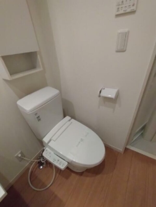 トイレ(温水洗浄便座。)