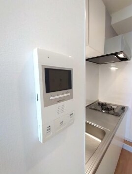 物件内観写真9　(モニター付きインターホンで防犯面も安心です！)