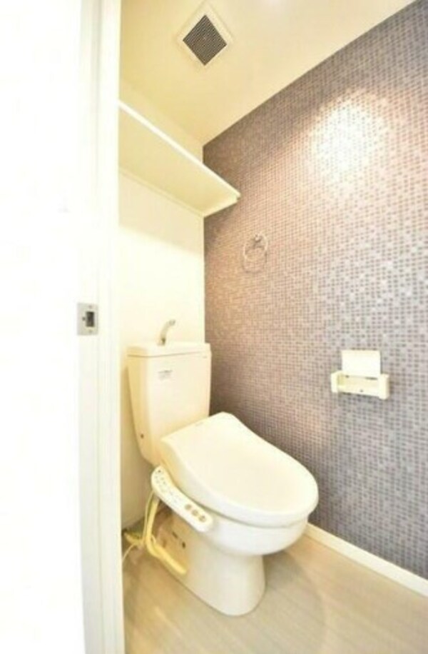 トイレ(温水洗浄便座。)