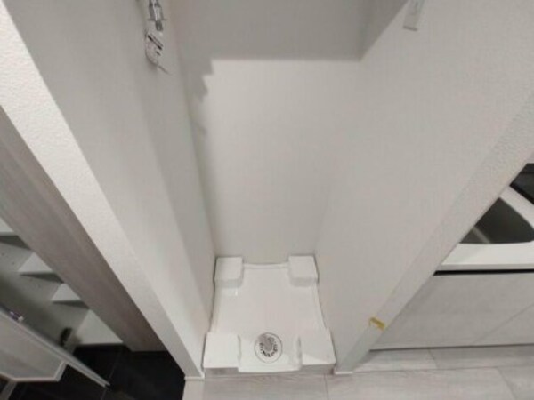 建物設備(室内洗濯機置き場。)