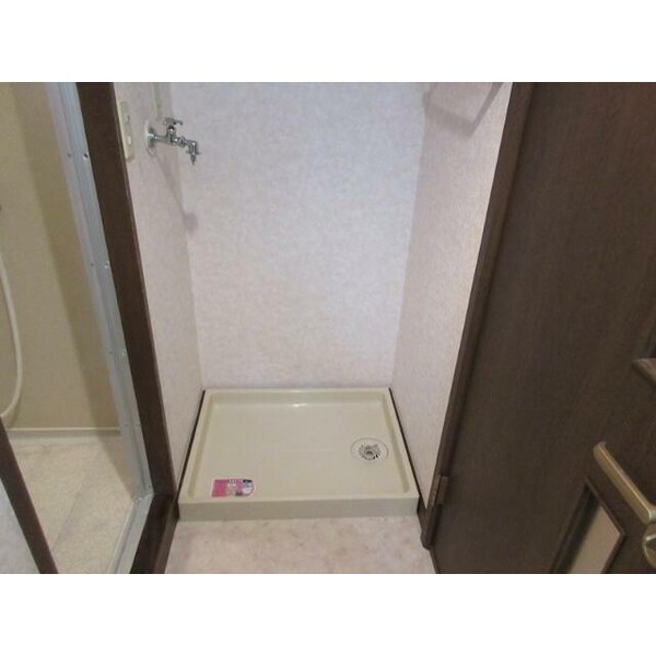 建物設備(室内洗濯機置き場。)