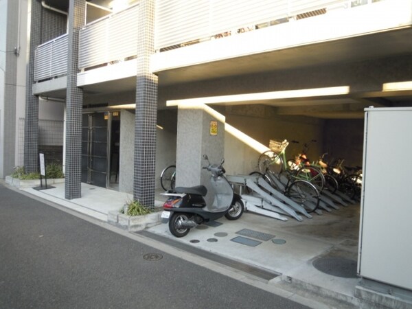 建物設備(駐輪場完備。)