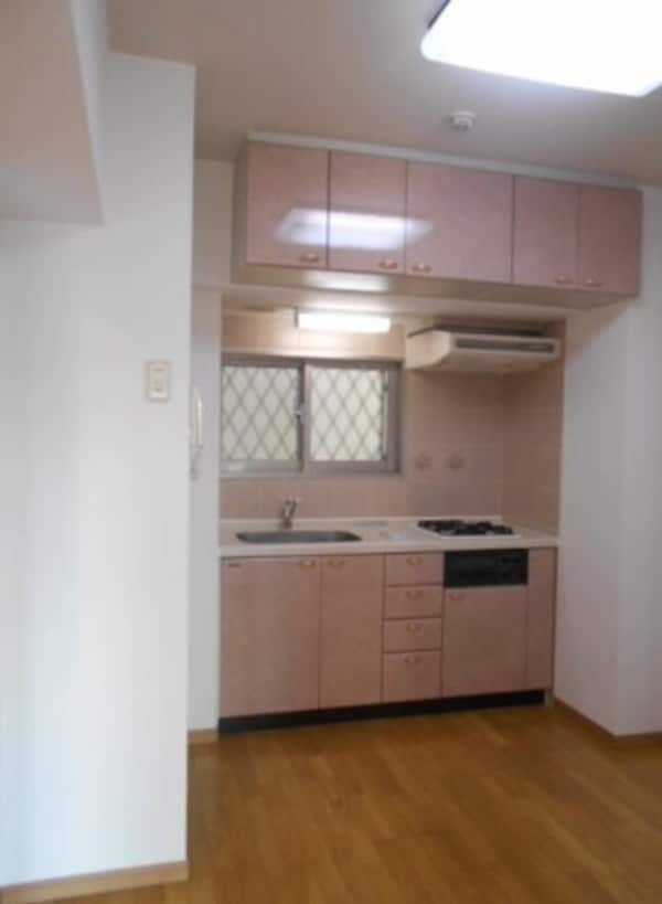 キッチン(グリル付き2口コンロ！)