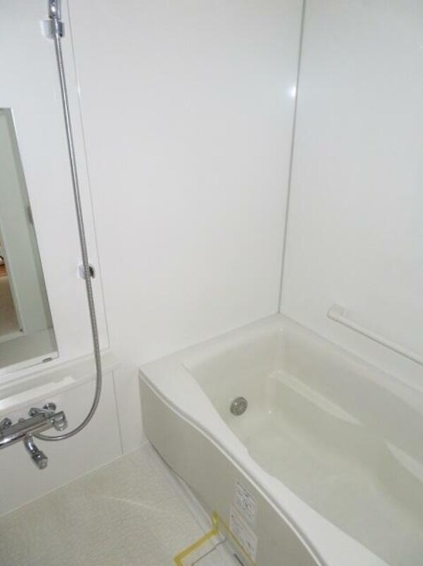 浴室(追い焚き機能、浴室乾燥機付きバス。)