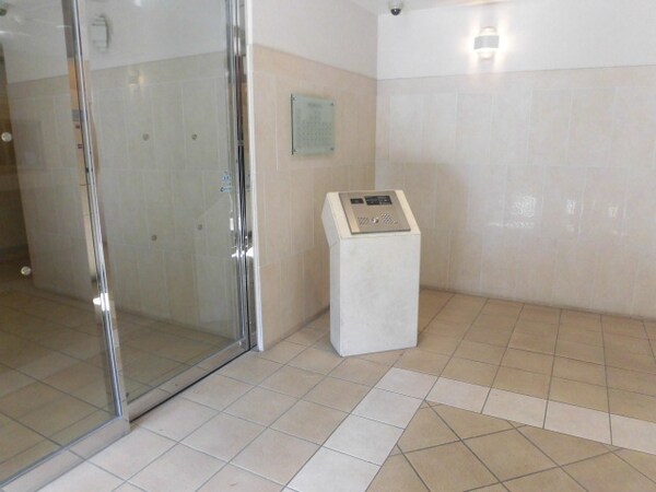 セキュリティ(オートロック付き。)