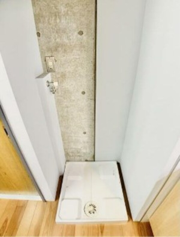 建物設備(室内洗濯機置場。)