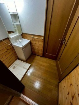 物件内観写真16　(室内洗濯機置き場。)