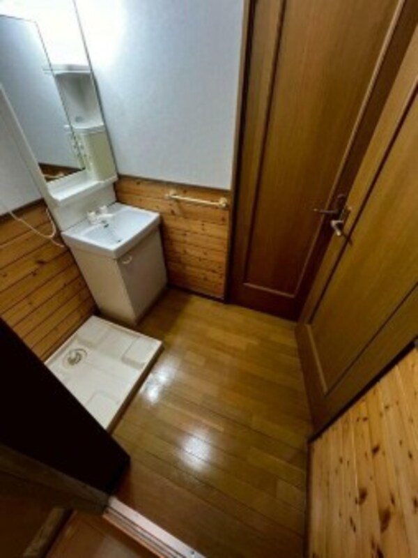建物設備(室内洗濯機置き場。)