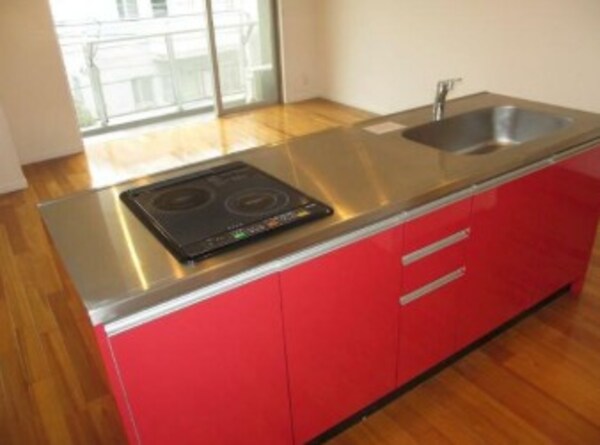 キッチン(IHクッキングヒーター。)