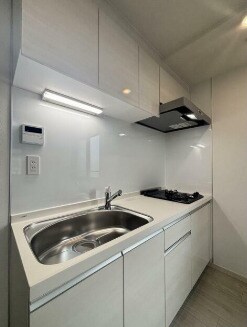 物件内観写真3　(システムキッチン。)