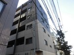 鉄筋コンクリート造のマンション。