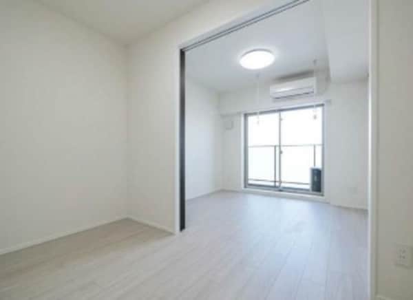 居室(5.7帖のきれいなDK。)