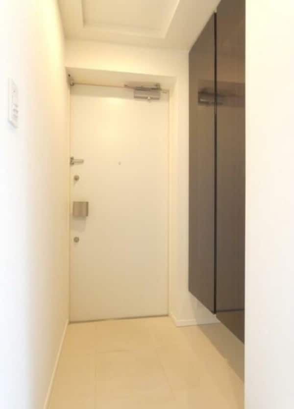 玄関(シューズボックス完備！)