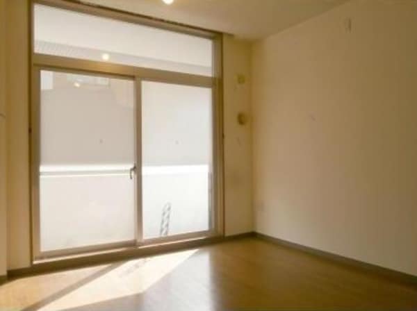 居室(7帖のきれいな洋室。)