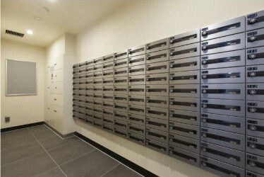 物件内観写真12　(メールボックス完備。)