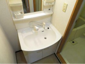 物件内観写真10　(嬉しい独立洗面台付き。)