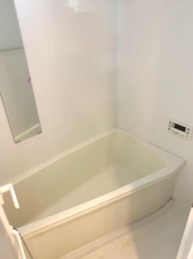 物件内観写真6　(浴室乾燥機付きバス。)