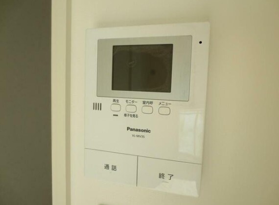 物件内観写真7　(モニター付きインターホンで防犯面も安心です！)