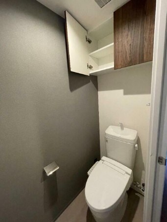 物件内観写真6　(温水洗浄便座。)