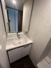 物件内観写真5　(嬉しい独立洗面台付き。)