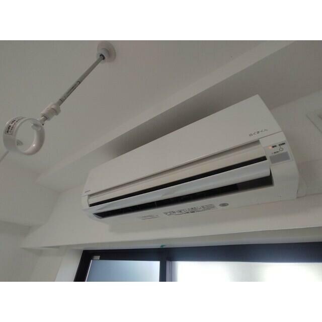 物件内観写真10　(エアコン完備。)