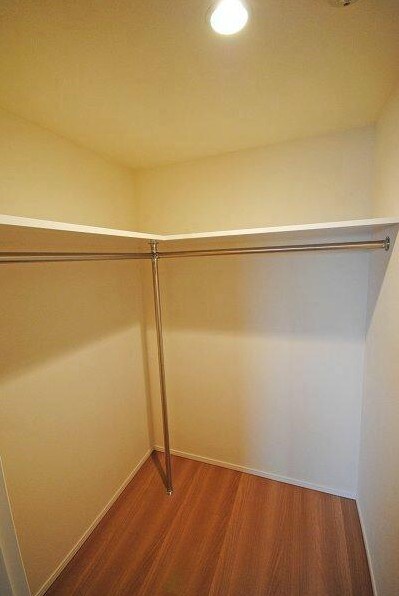物件内観写真10　(ウォークインクローゼット。)