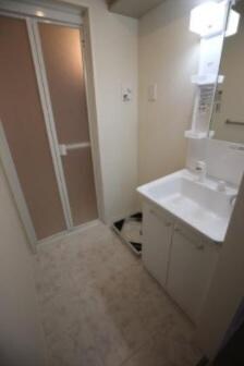 物件内観写真6　(嬉しい独立洗面台付き。)