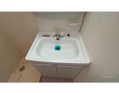 物件内観写真6　(嬉しい独立洗面台付き。)