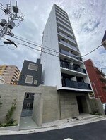 鉄筋コンクリート造のがっちりとした建物。